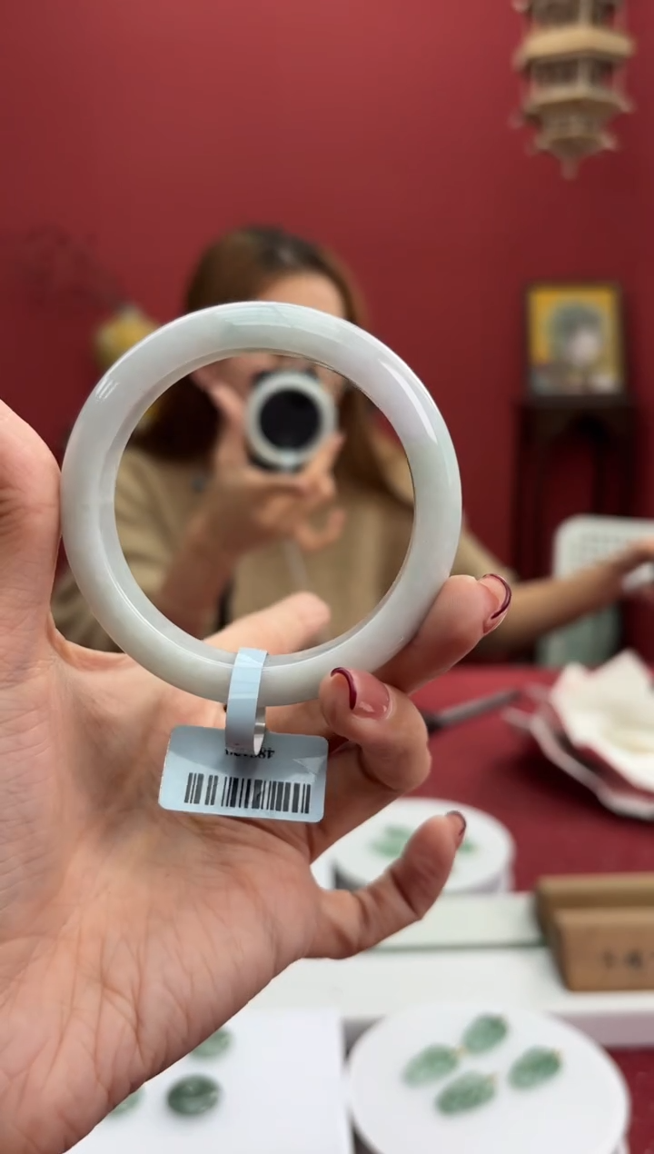 【闪购商品】翡翠手镯未镶嵌12手镯