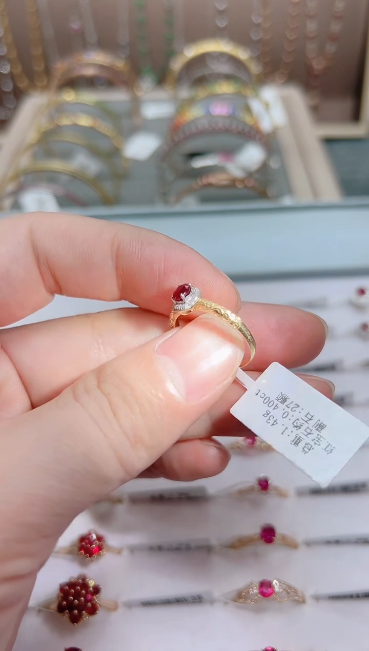 【闪购商品】红宝石戒指18K金镶嵌.