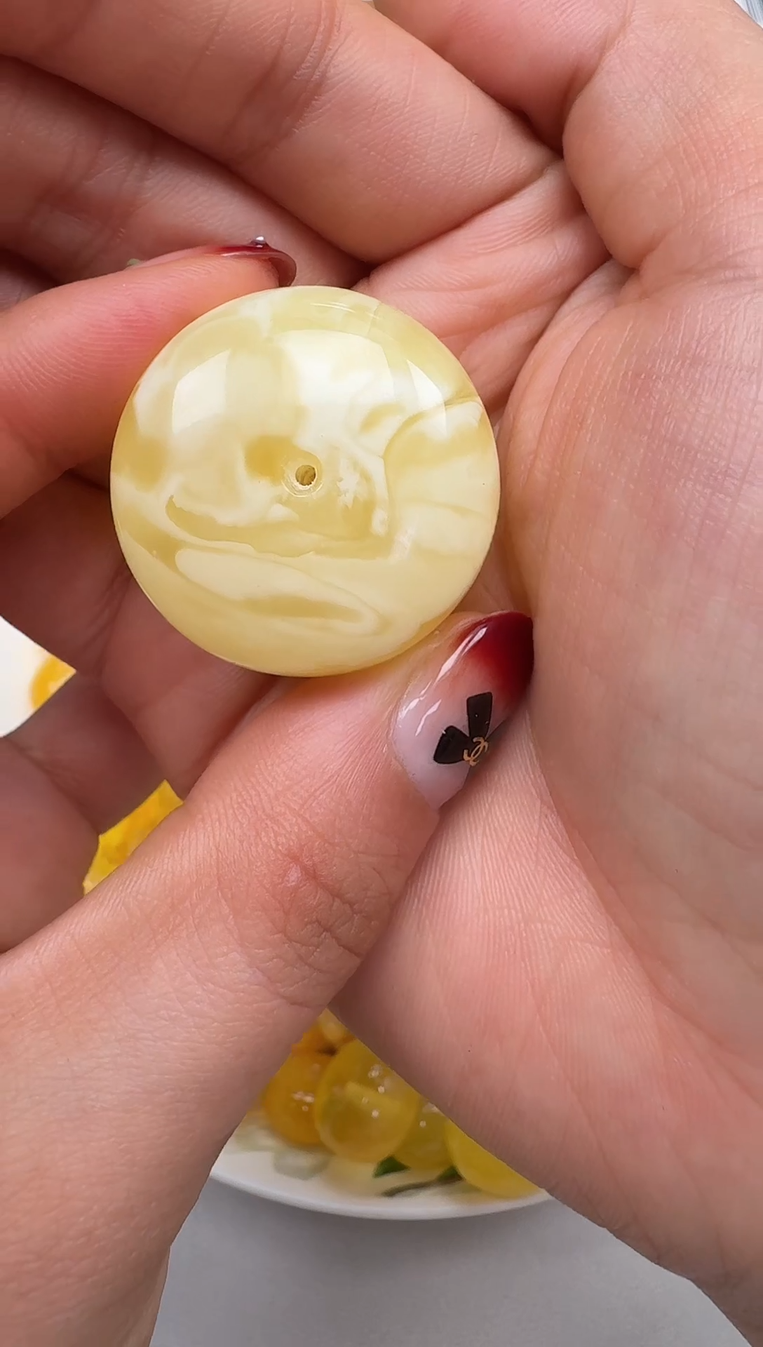 裸石琥珀未镶嵌如图