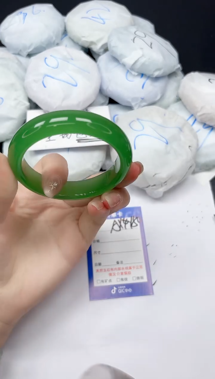 未镶嵌手镯石英质玉A150/5455