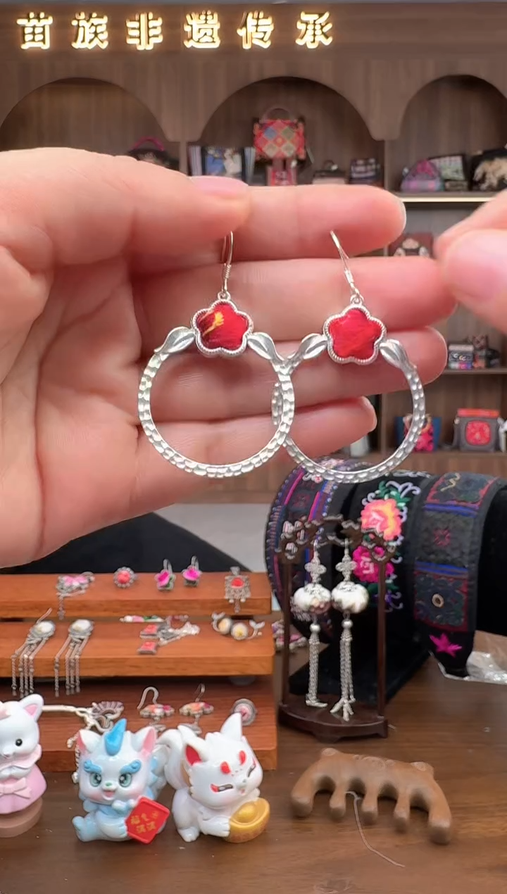 【闪购商品】织绣扶光苗绣传承85