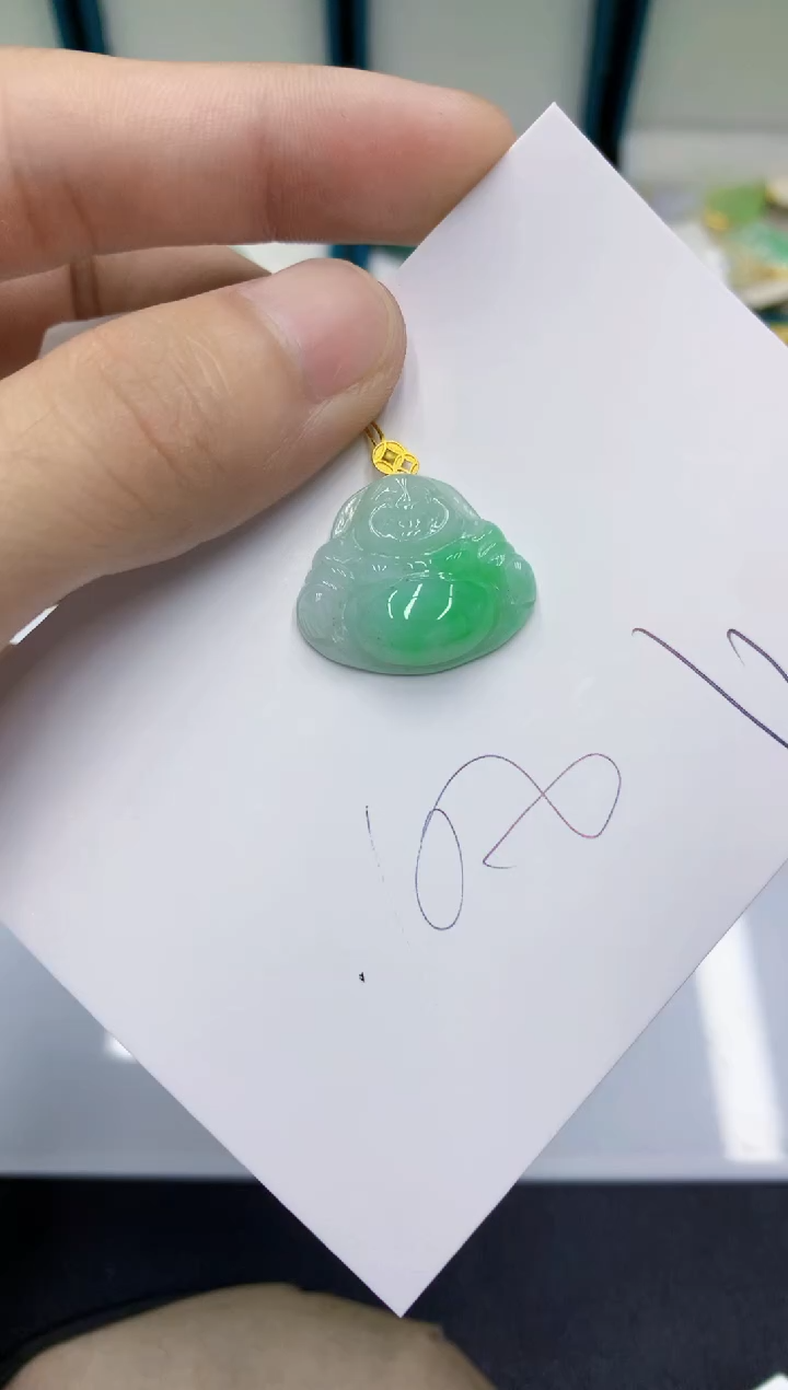 颈饰18K金镶嵌翡翠翡翠