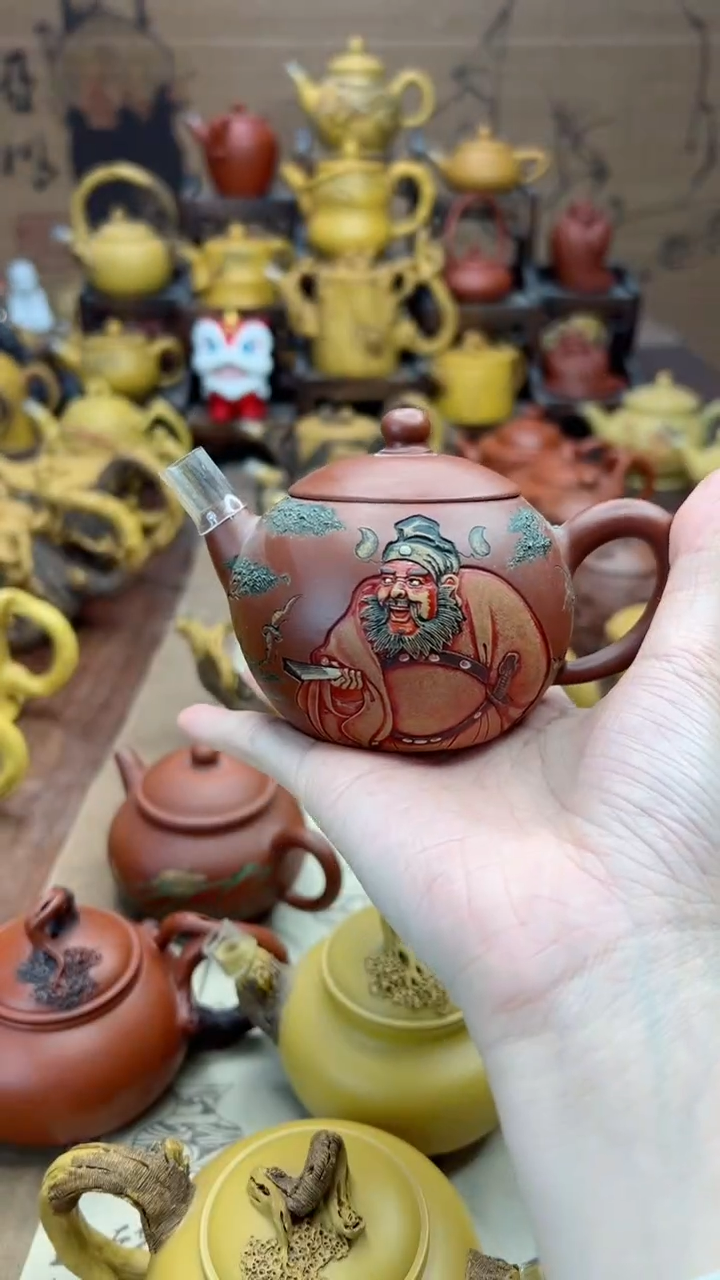 【闪购商品】紫砂茶壶朱泥浮雕钟馗壶