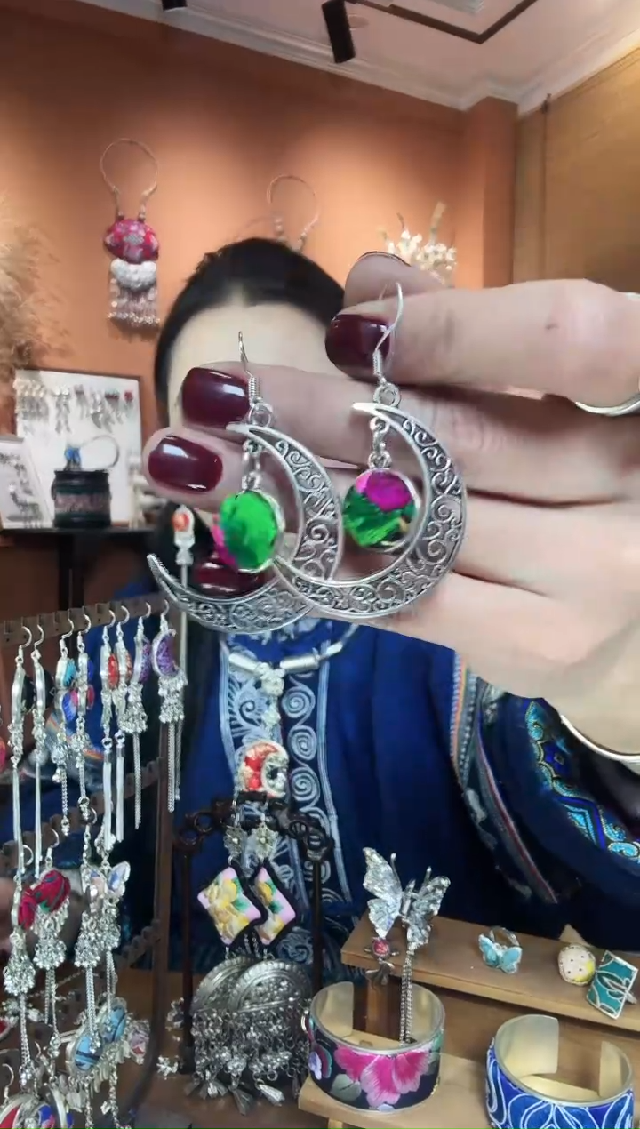 【闪购商品】刺绣纯手工民族风耳环