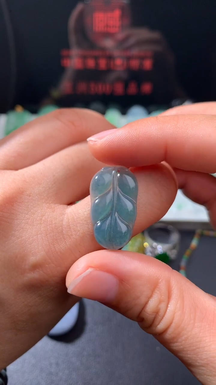 未镶嵌定制翡翠   