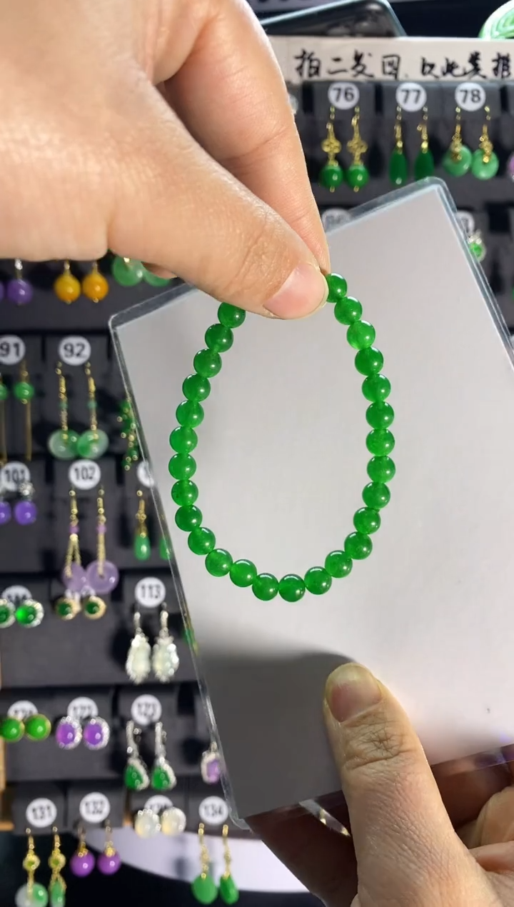 【闪购商品】翡翠耳饰银S925镶嵌绿手串6