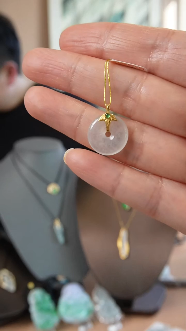 【闪购商品】翡翠颈饰18K金镶嵌天然缅甸翡翠吊坠