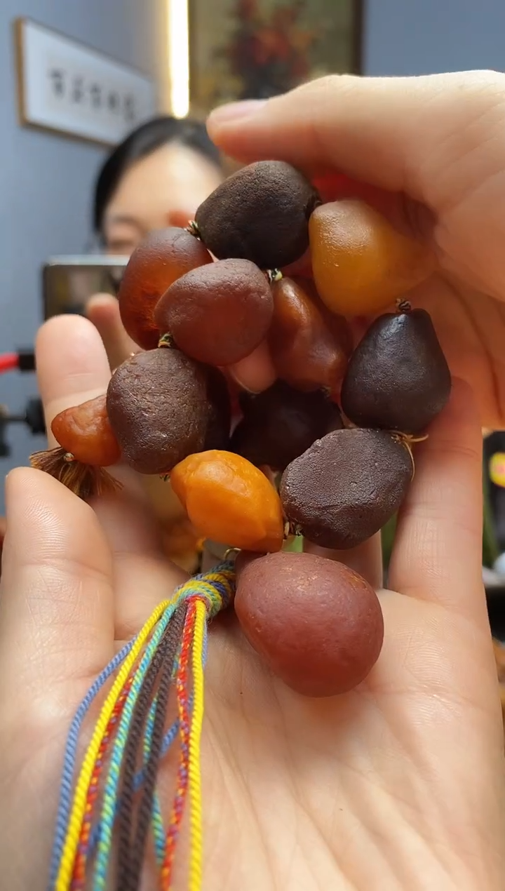 手链琥珀未镶嵌手持