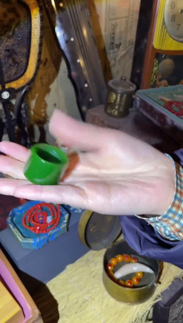 【闪购商品】一一一一一一BZ猫绿