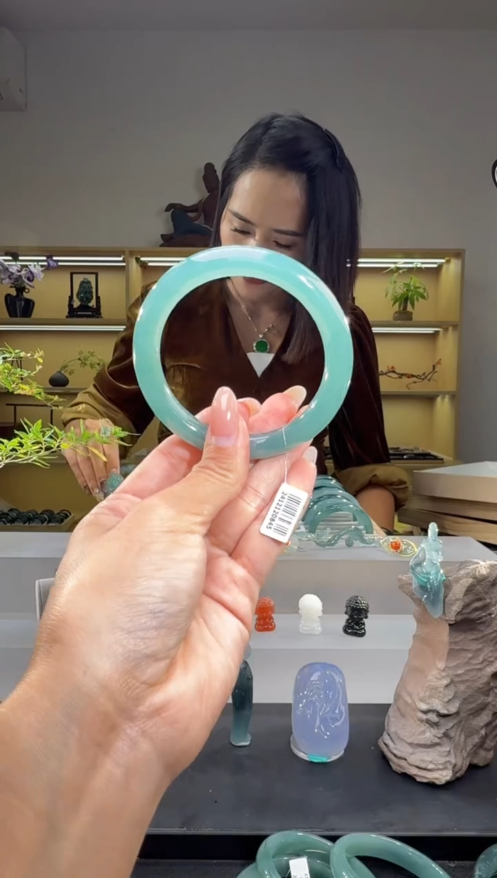 未镶嵌手镯翡翠58圈