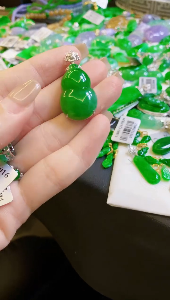 【闪购商品】定制翡翠18K金镶嵌葫芦