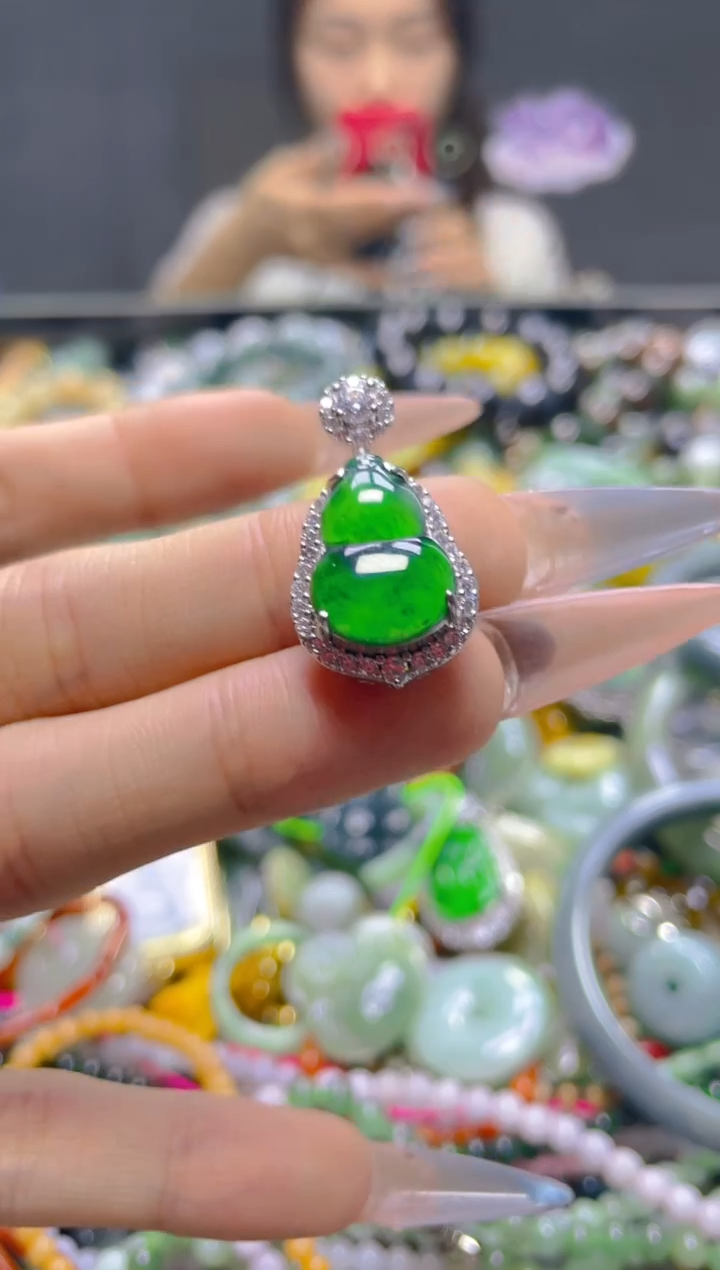 颈饰未镶嵌翡翠/T/翡翠A货，一件也是批发价