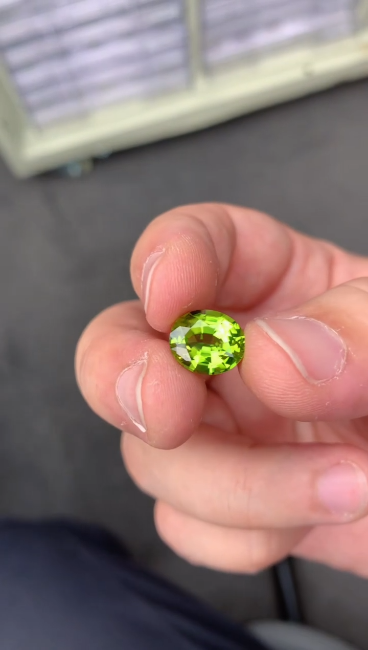 【闪购商品】橄榄石裸石未镶嵌4ct 橄榄石