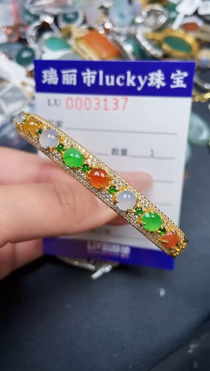 【闪购商品】翡翠颈饰银S925镶嵌3137