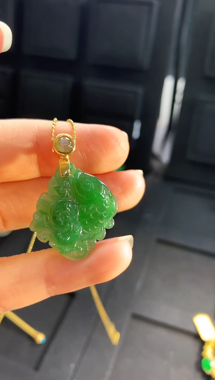 【闪购商品】翡翠吊坠(不含链)18K金镶嵌吊坠