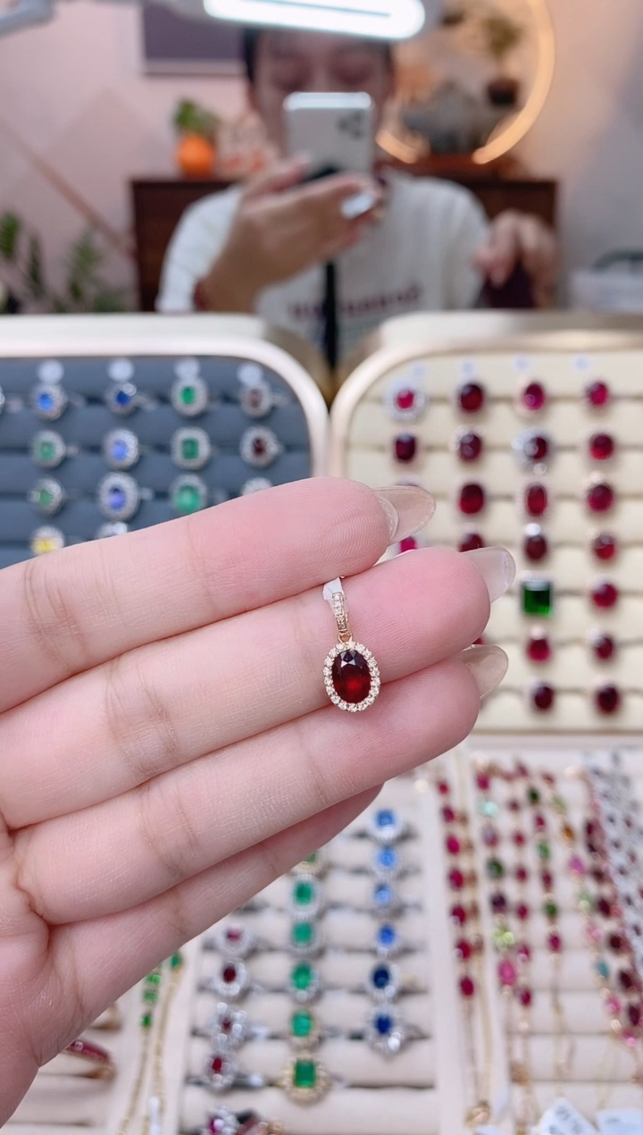 18K金吊坠18K金镶嵌红宝石1