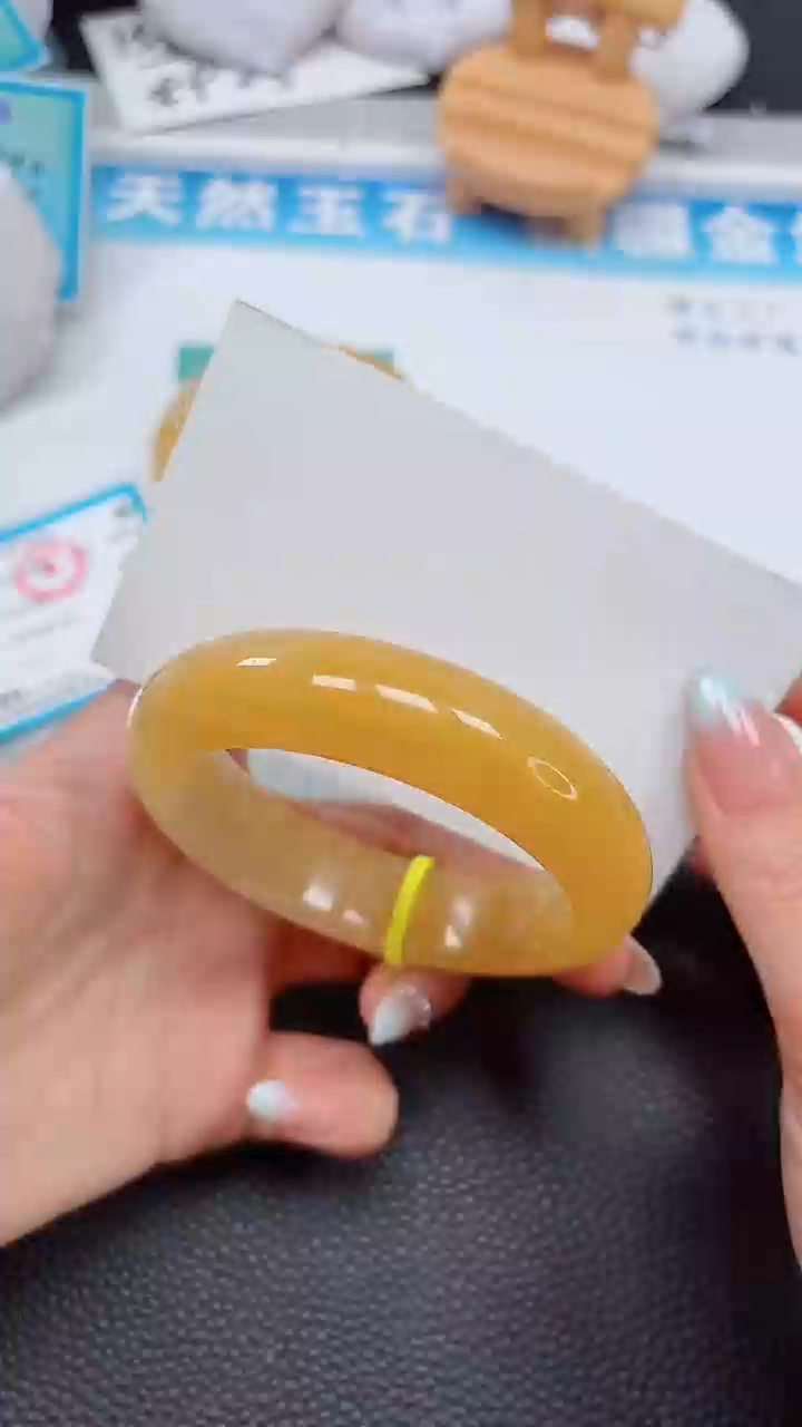 【闪购商品】石英质玉手镯未镶嵌563