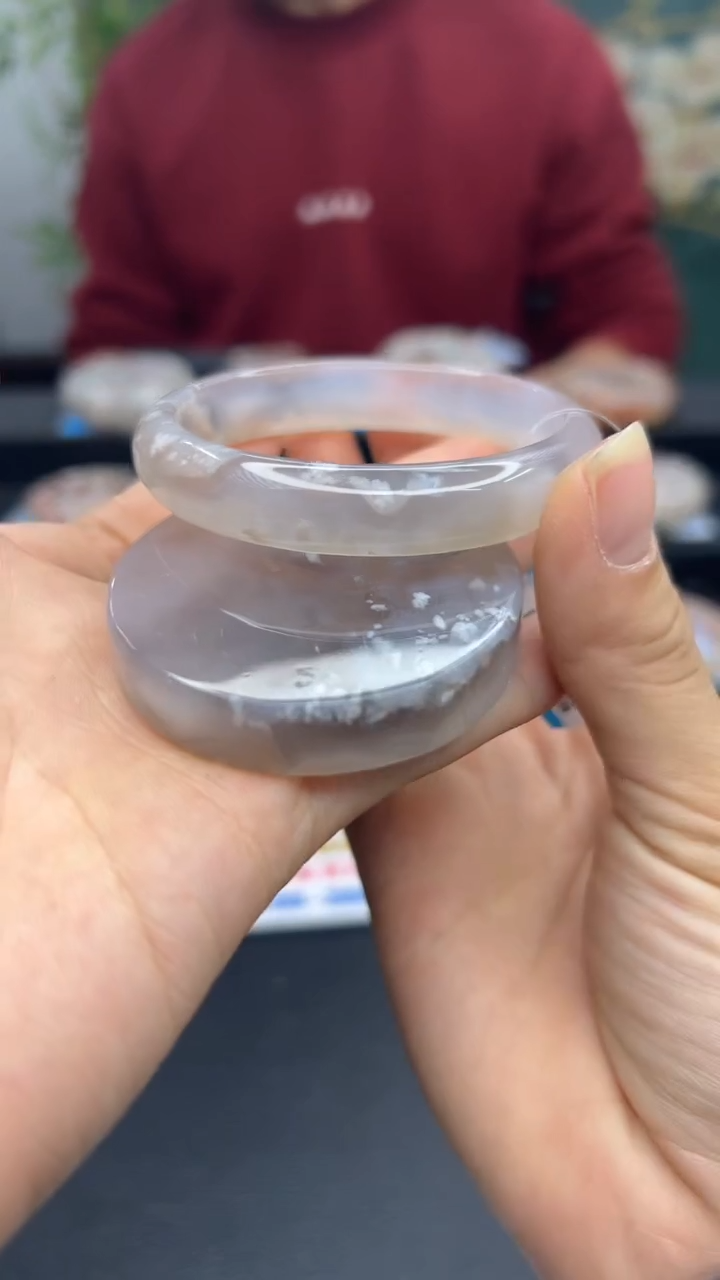 【闪购商品】石英质玉手镯未镶嵌A24(55圈赠送镯心)