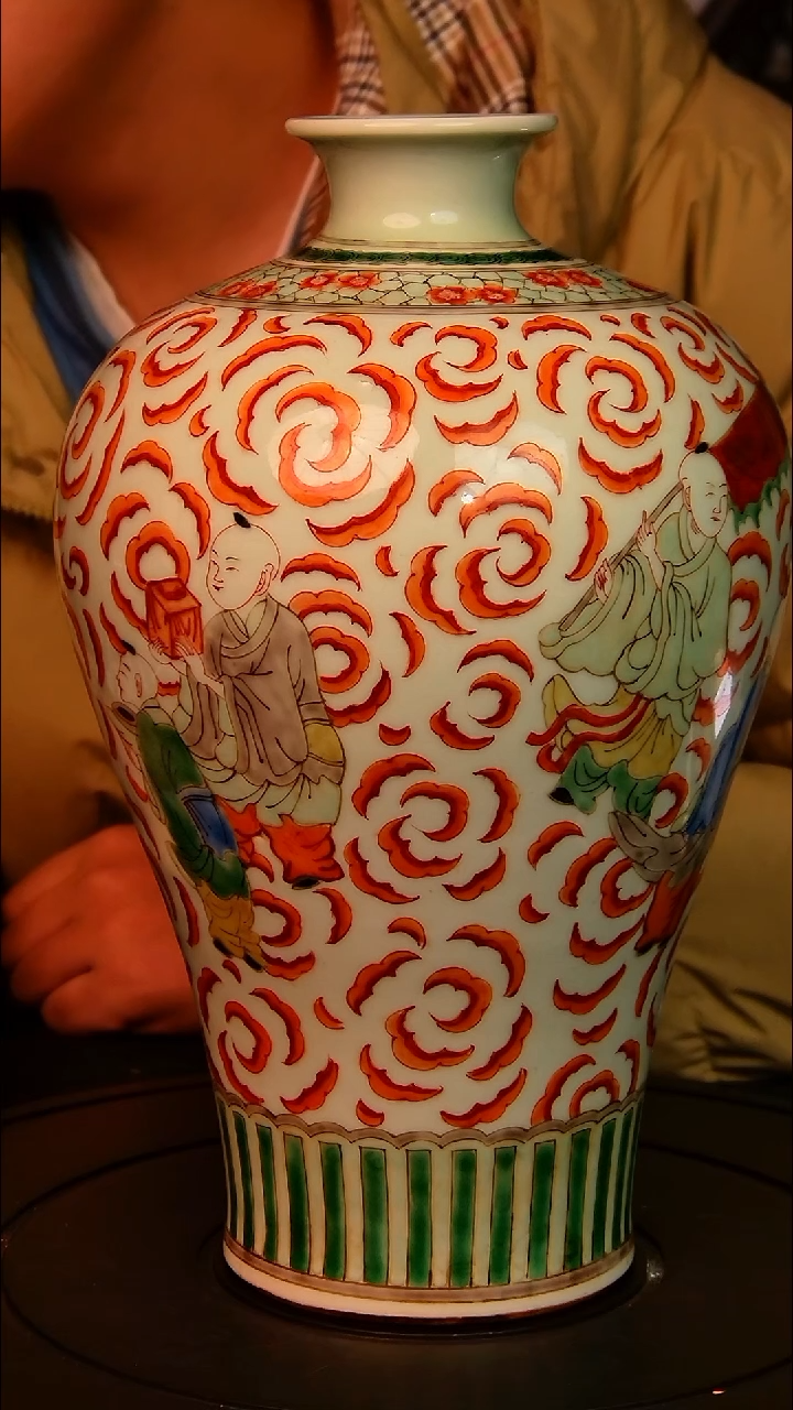 其他陶瓷广****行精品陶瓷摆件