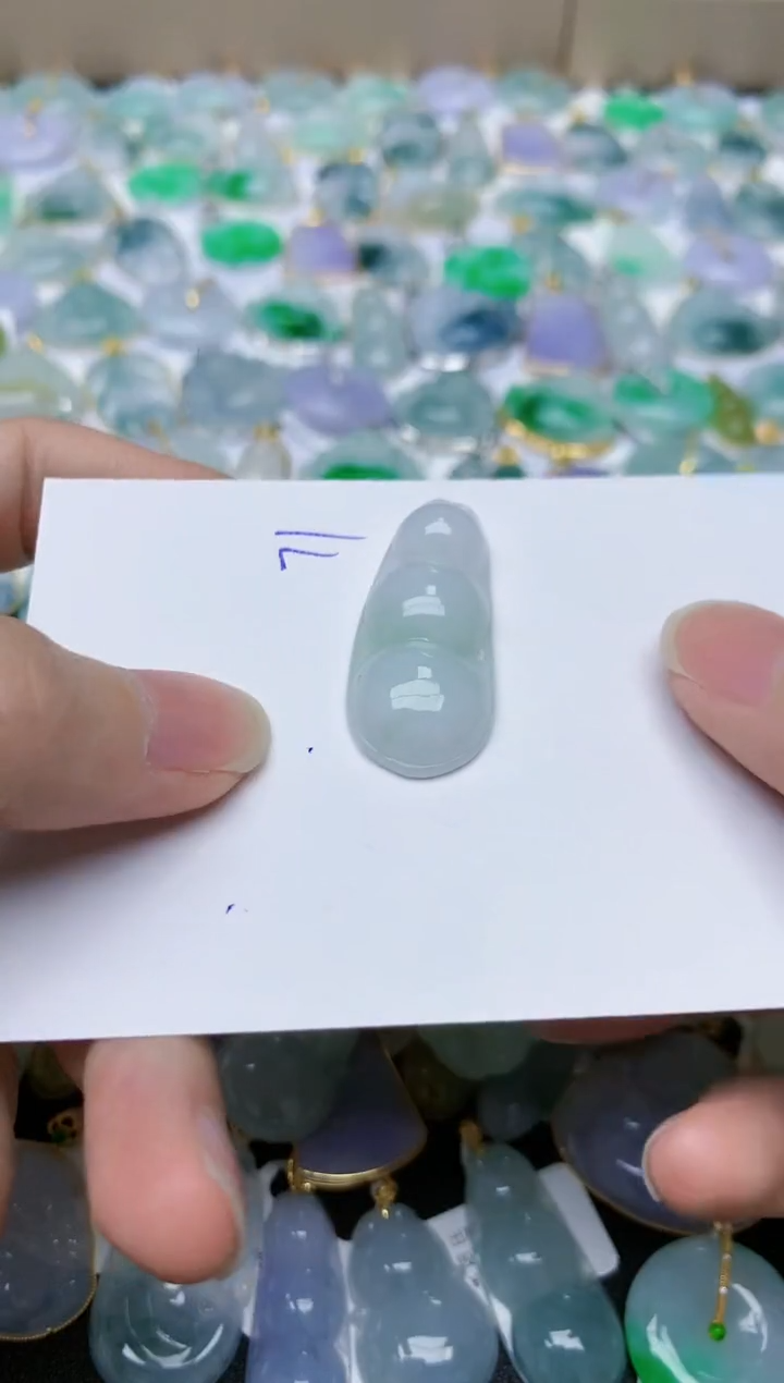 【闪购商品】翡翠颈饰未镶嵌天然缅甸A货翡翠