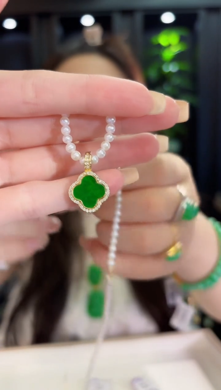 翡翠未镶嵌吊坠(不含链)s缅料A货/多样性发货/一件