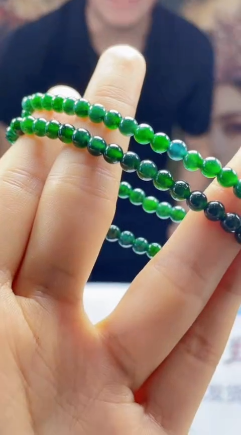 翡翠未镶嵌颈饰多样性发货 (只发一件) *MC31