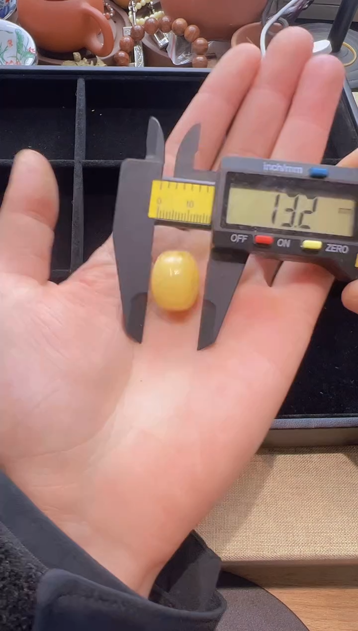 【闪购商品】乌木类书架027蜜平安扣4.3克左右