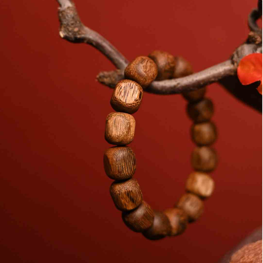 沉香雷击木随形沉香手串14*14-CX002