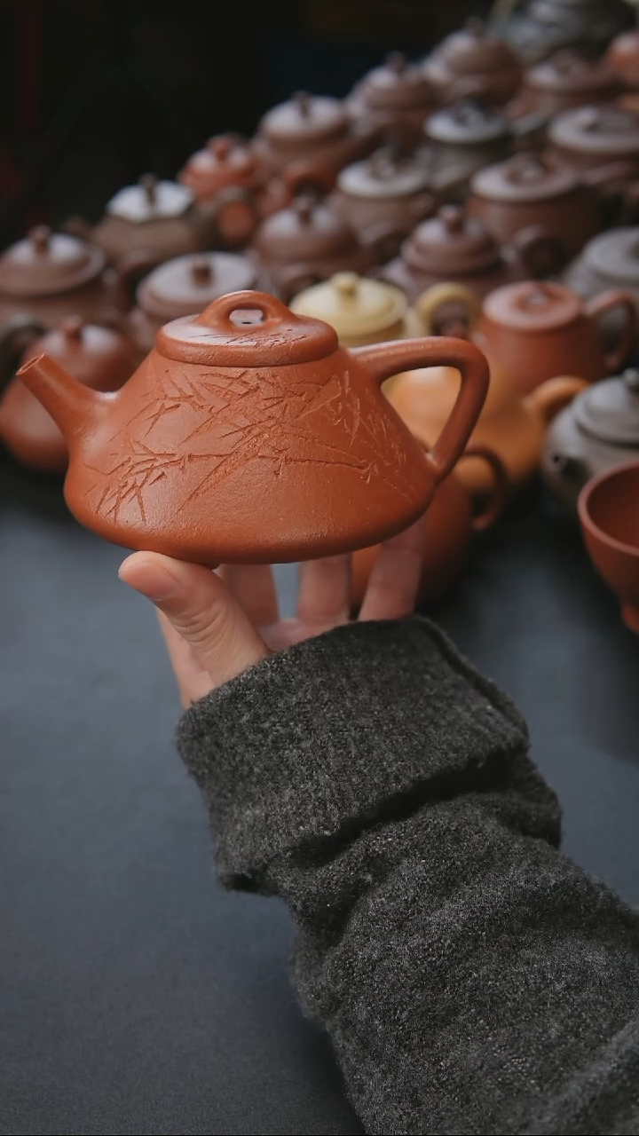 【闪购商品】紫砂茶壶紫砂壶全手纯红降子冶230cc