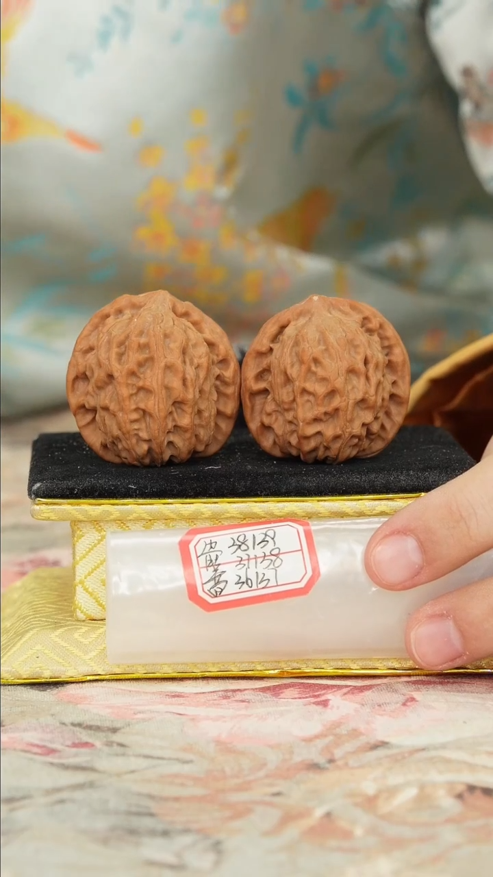 【闪购商品】文玩核桃把件非嫁接北京