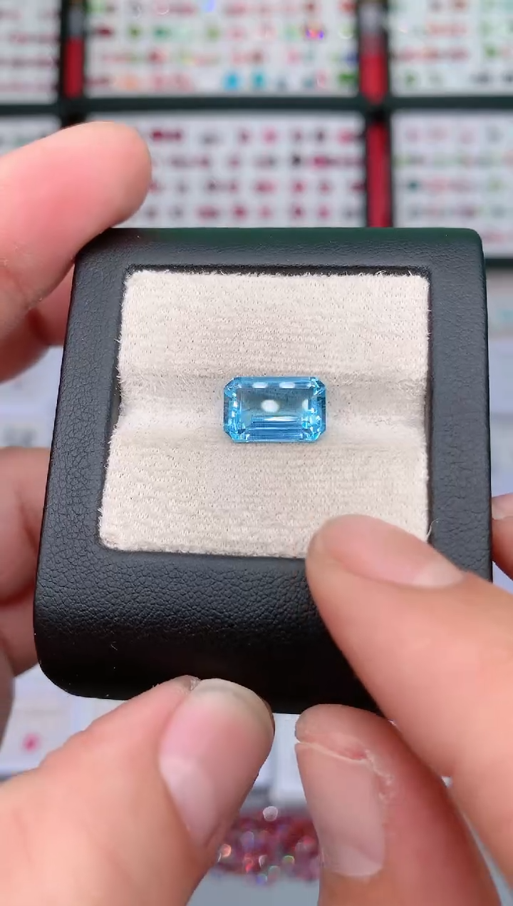 【闪购商品】海蓝宝石裸石未镶嵌超圣3.44ct吉尔德