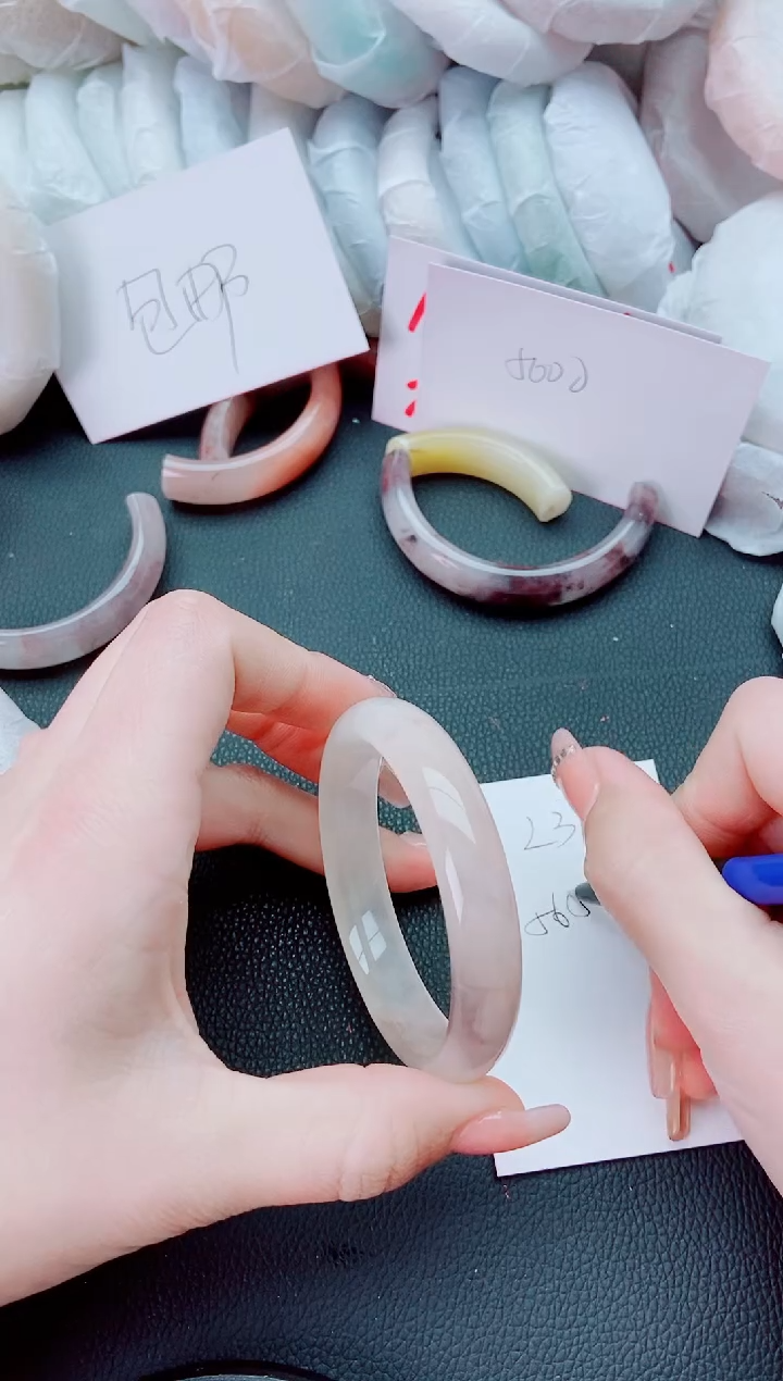 【闪购商品】石英质玉手镯未镶嵌L315-56-57