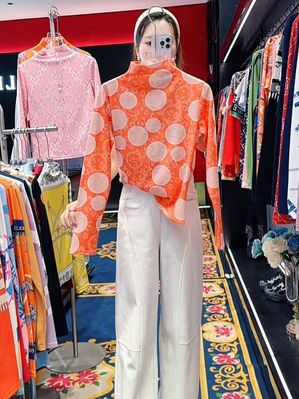 【25Q-860】 七 2025 SELINE 新款笑脸迎春印花气质高领加绒长袖