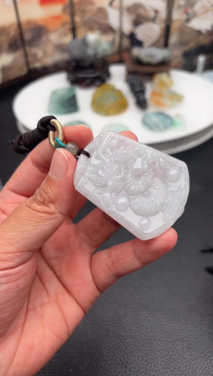 翡翠未镶嵌颈饰天然翡翠吊坠353
