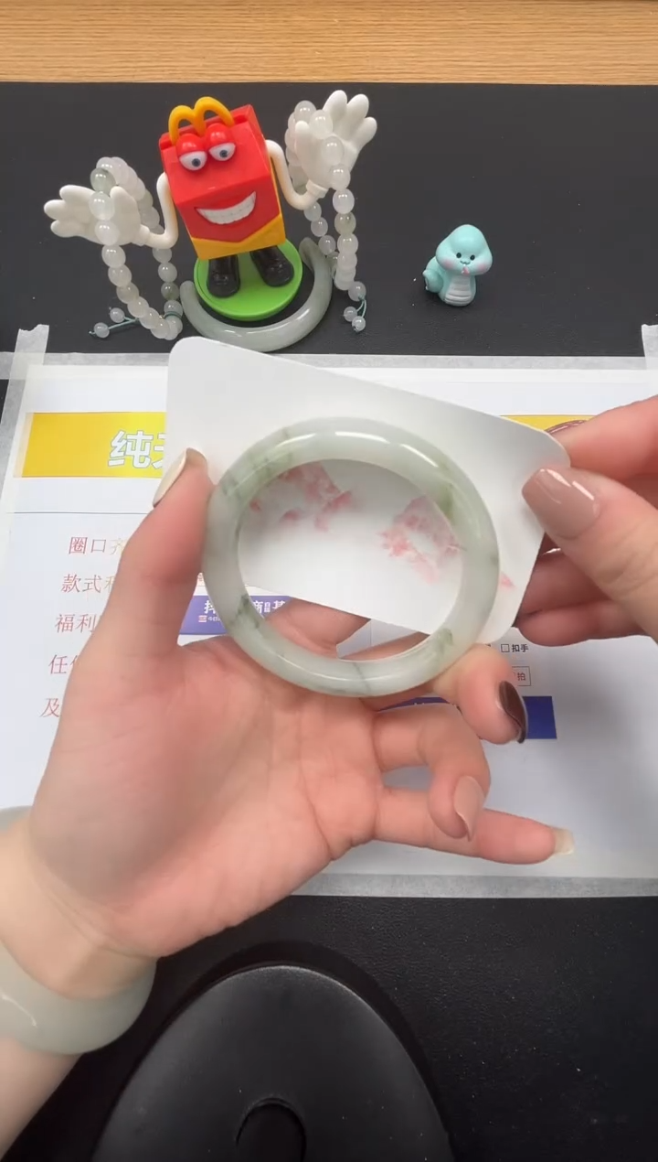 【闪购商品】石英质玉手镯未镶嵌62-56.7