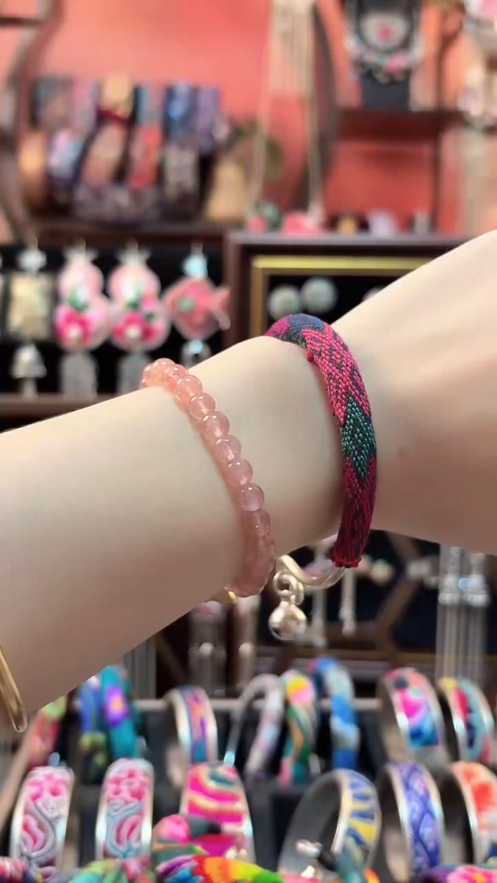 织绣 云织谣民族风精美饰品   93