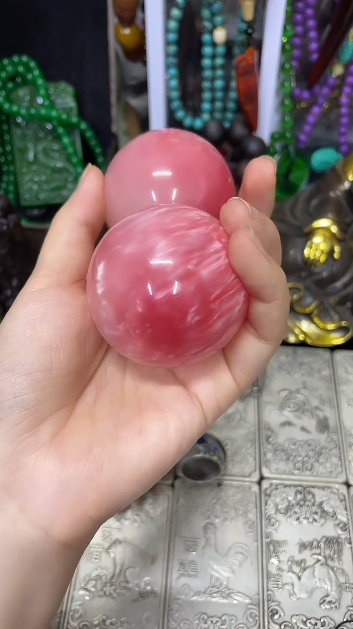 摆件主播推荐如图所示