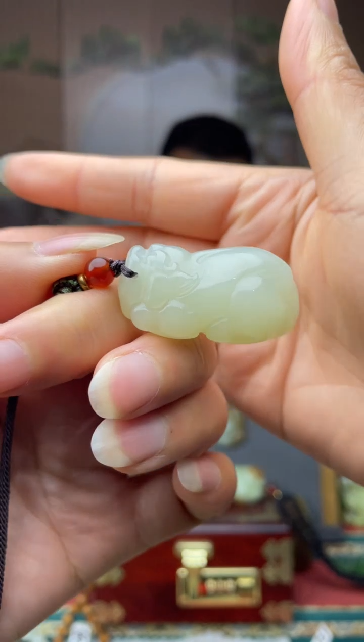 未镶嵌和田玉挂件拍一发一