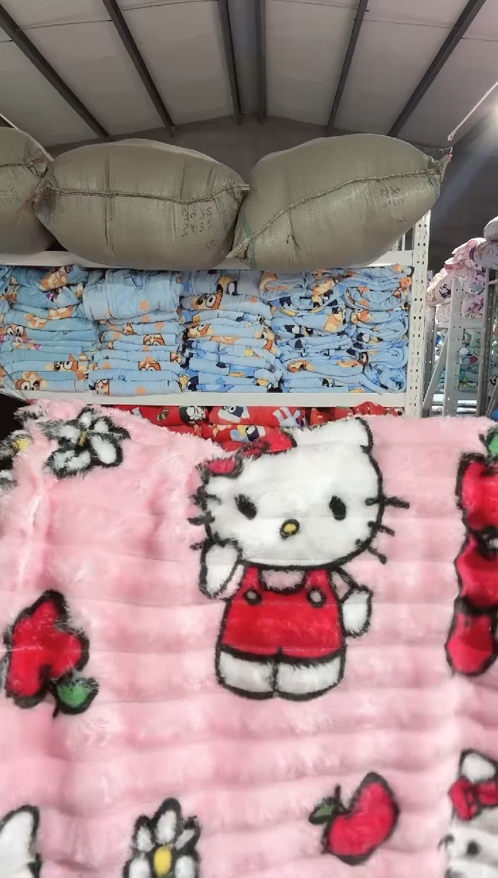 满35包邮       瑕疵     130*180左右   绒毯子  