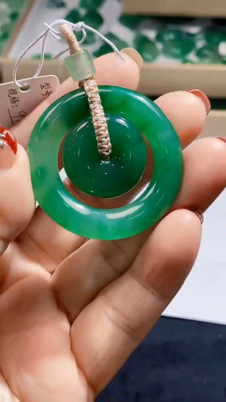 【闪购商品】石英质玉颈饰未镶嵌天然A货非洲翠，石英玉