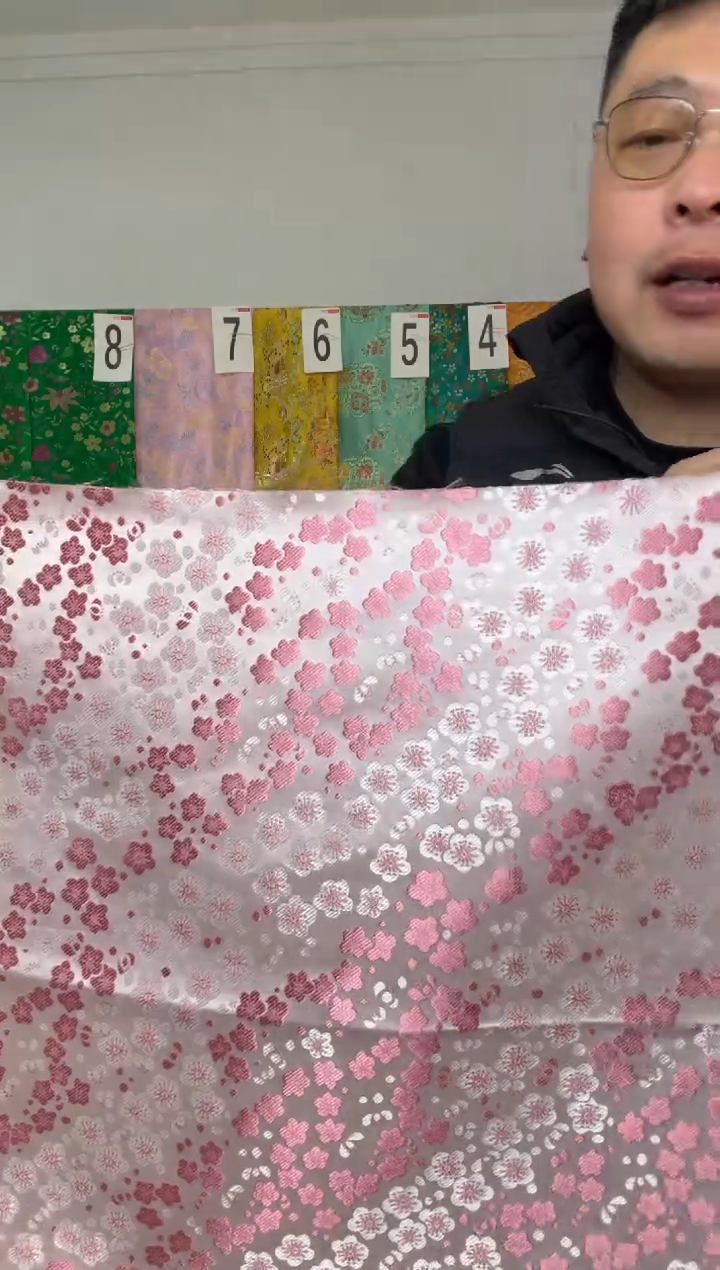 混纺满18元包邮.两单连裁.宽.长70.50