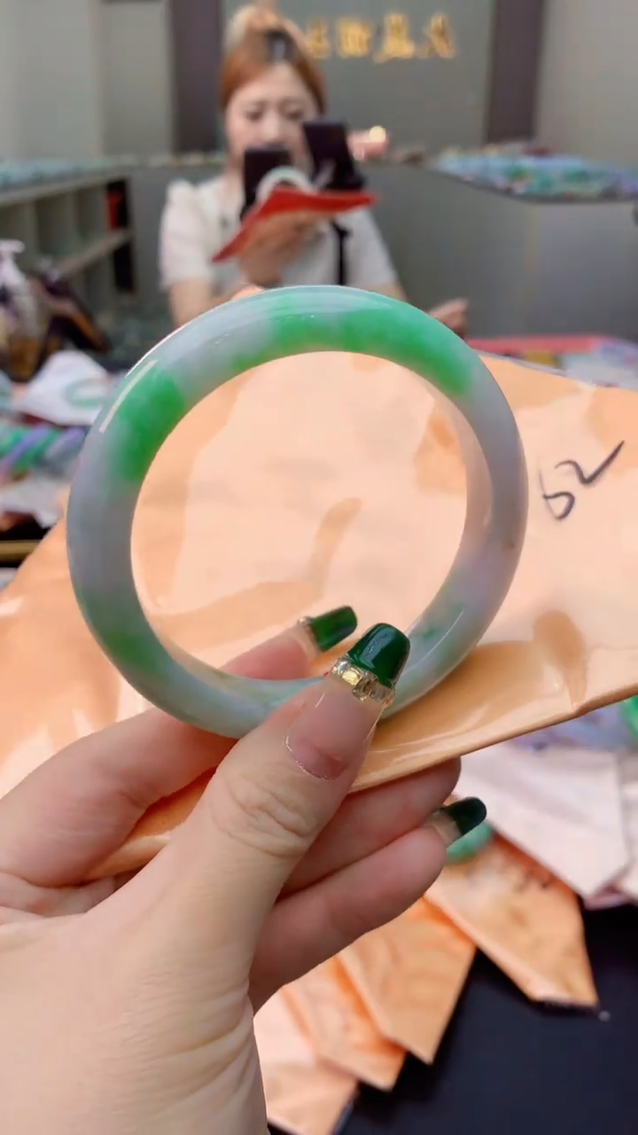 翡翠手镯未镶嵌0080724160