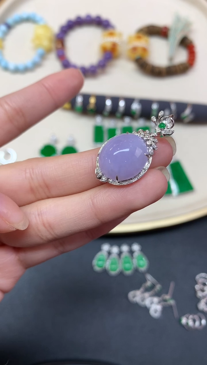 【闪购商品】翡翠吊坠(不含链)18K金镶嵌吊坠A3|3980