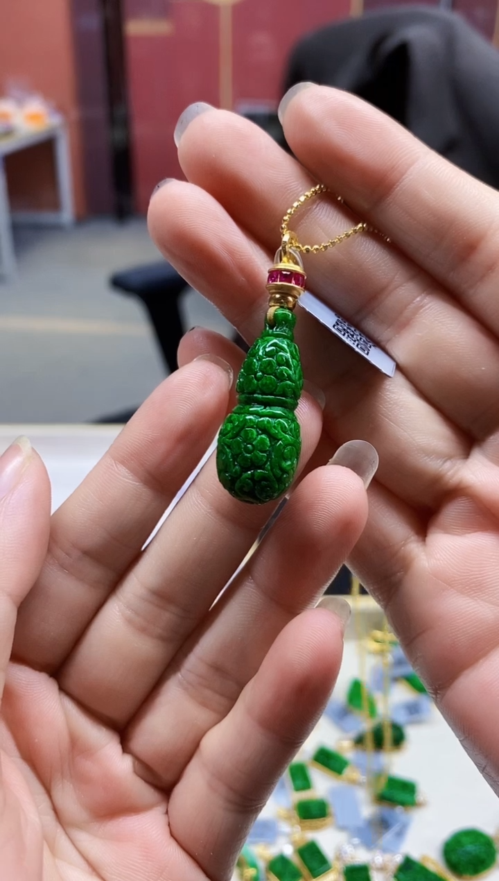 颈饰未镶嵌翡翠翡翠吊坠