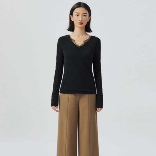 GIRDEAR/哥弟气质显瘦v领蕾丝拼接假两件长袖套头T恤衫1300933