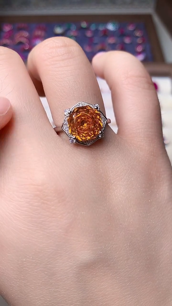 【闪购商品】石榴石戒指银S925镶嵌000