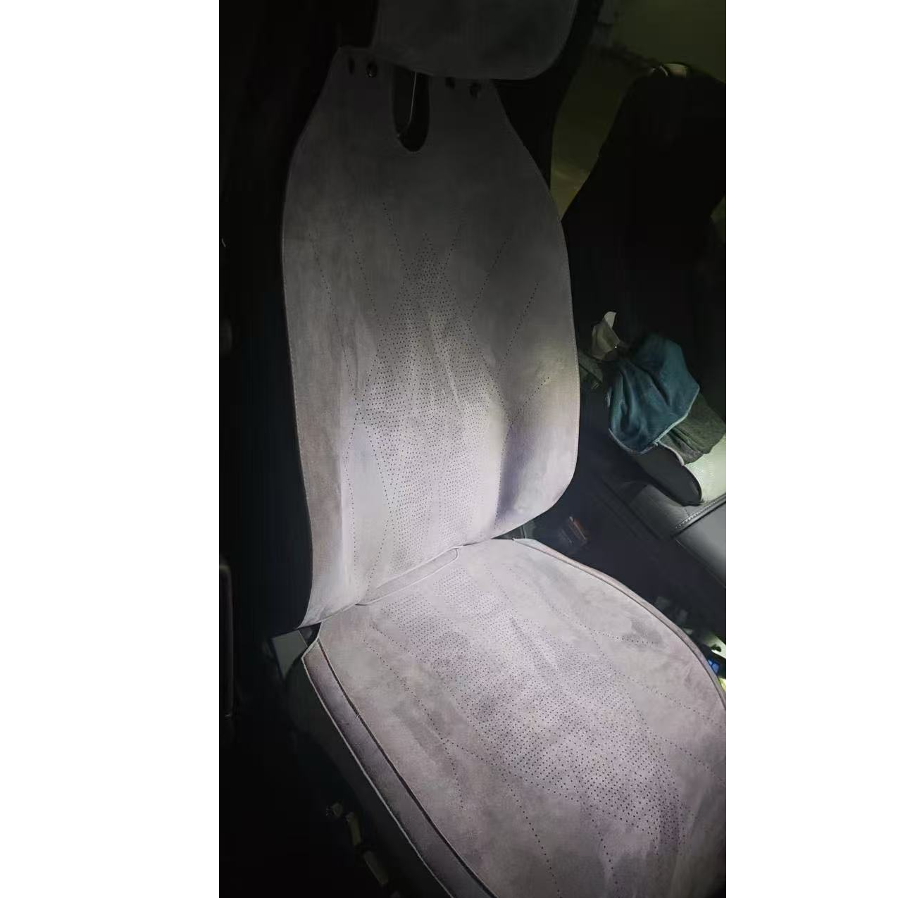 阿维塔专用覆盖款拉姆斯翻毛皮汽车座垫四季专用数码打孔舒适透气