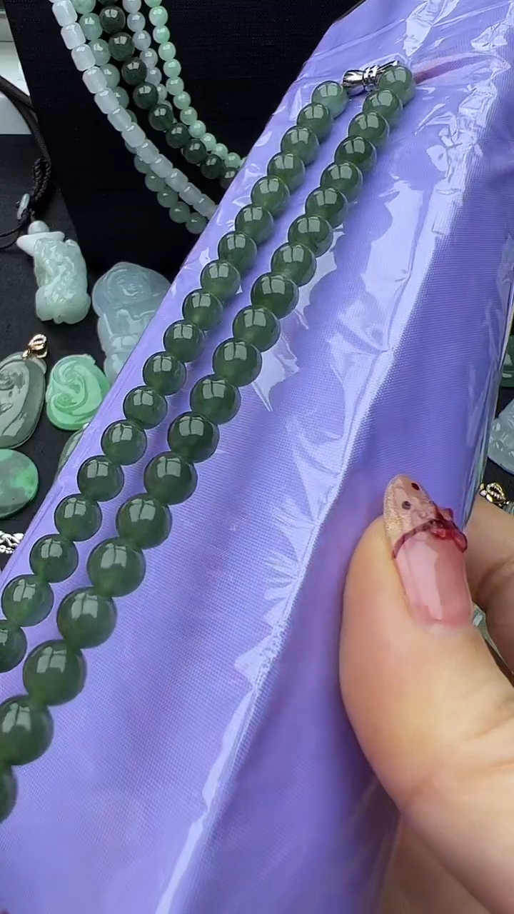 颈饰未镶嵌翡翠玉珠