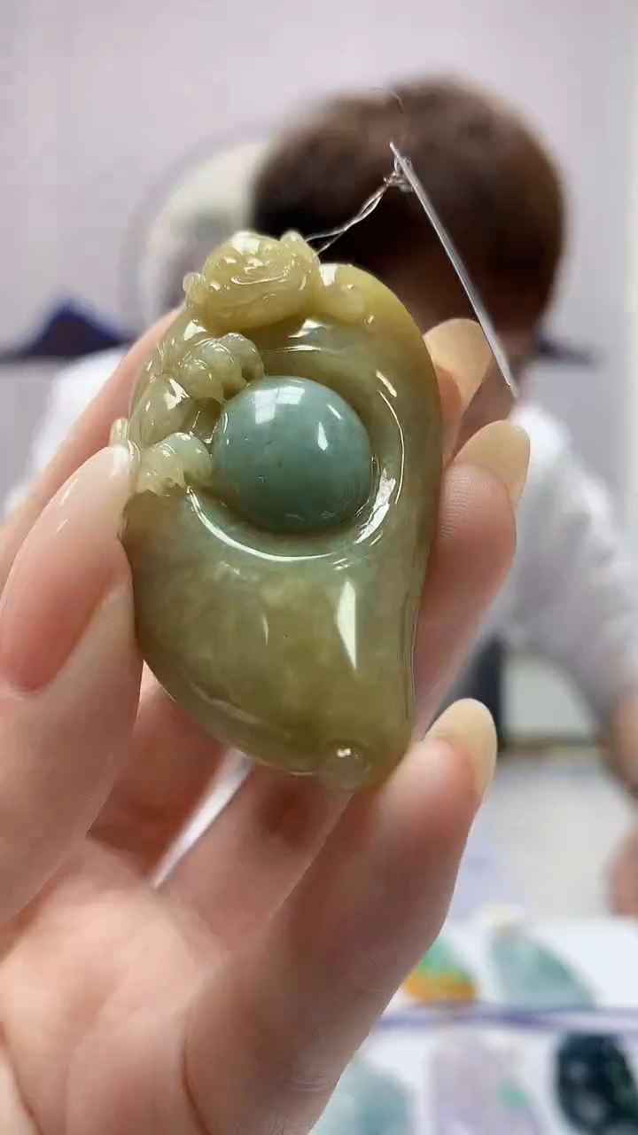 【闪购商品】定制翡翠未镶嵌4868DD-毛货挂件195