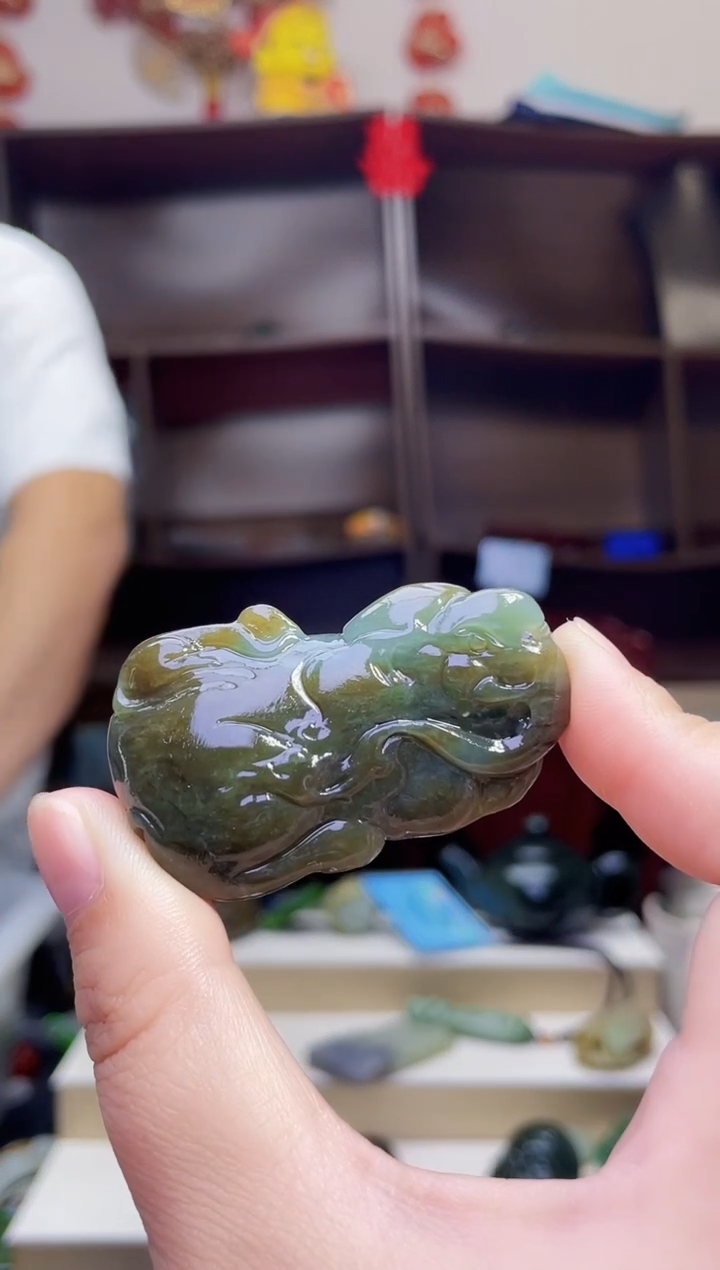 和田玉未镶嵌颈饰1